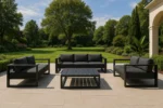Notte Outdoor dining set on the patio